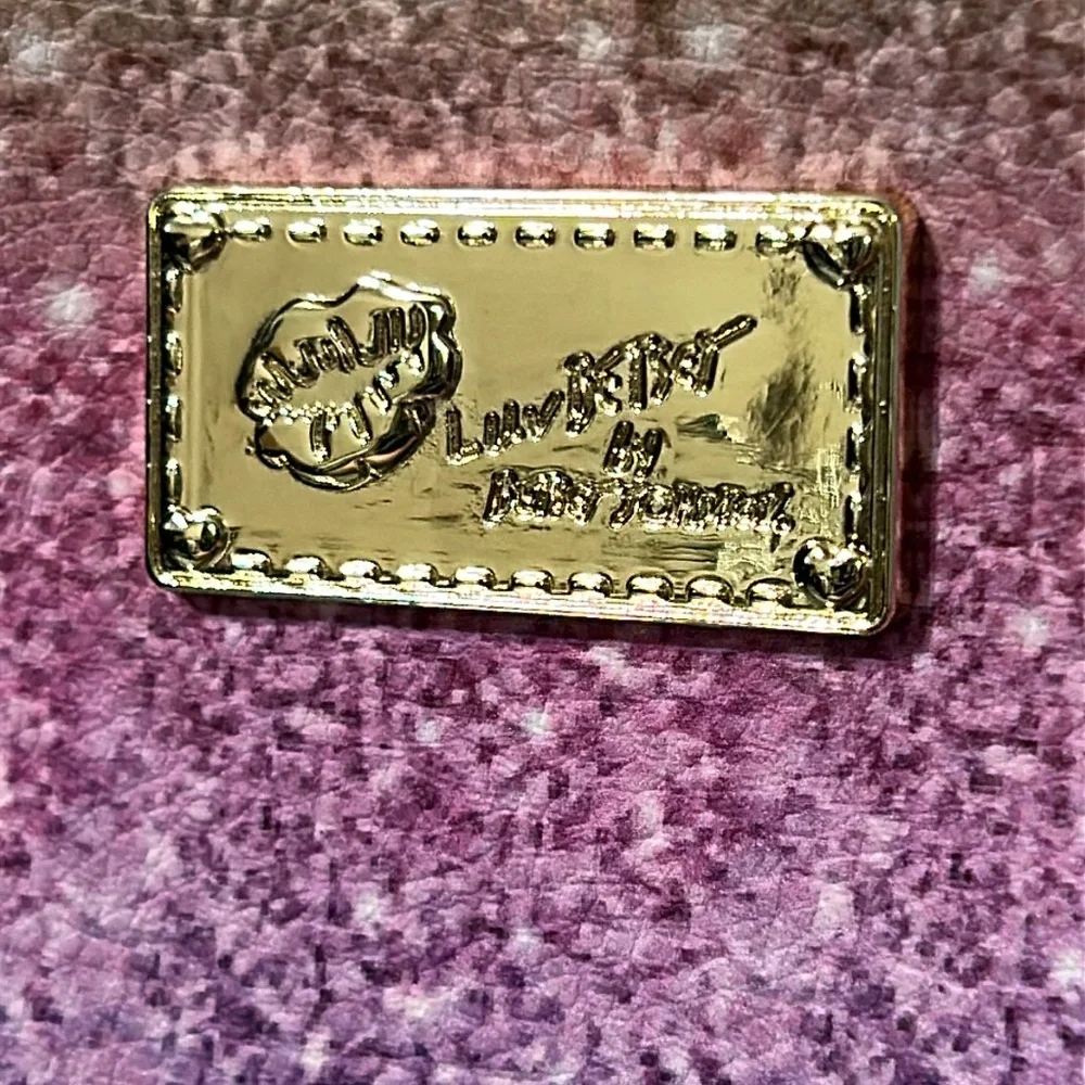 Betsey Johnson luv betsey